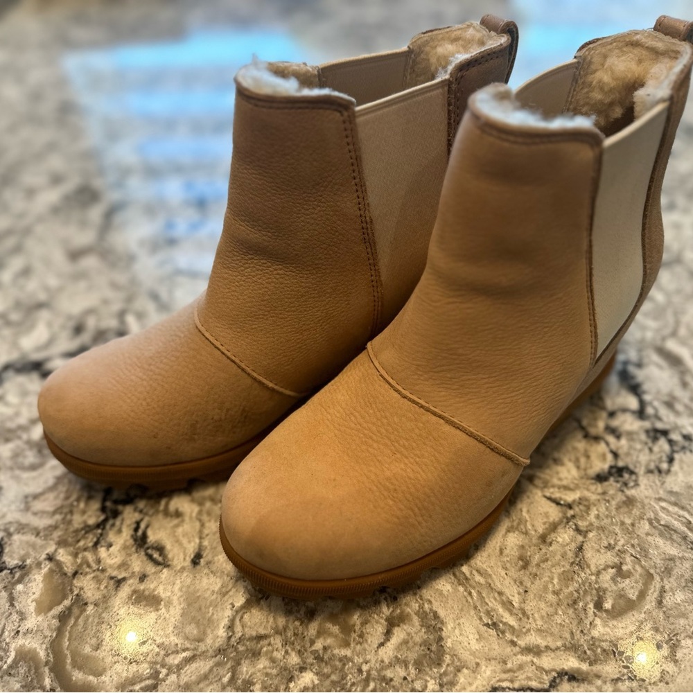 Sorel wedge boots